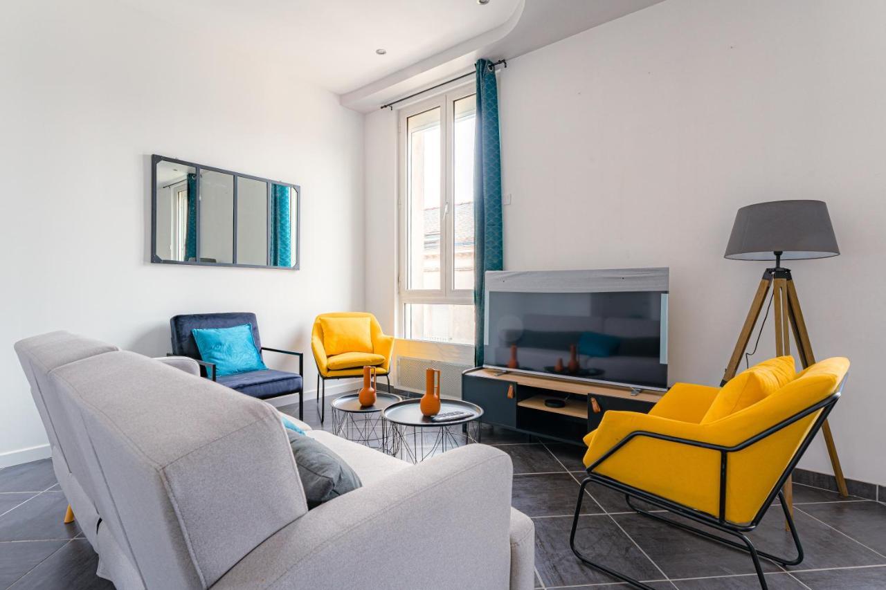 Coeur De Ville: Central City Apartment with Wi-Fi & Netflix Cholet Exterior photo